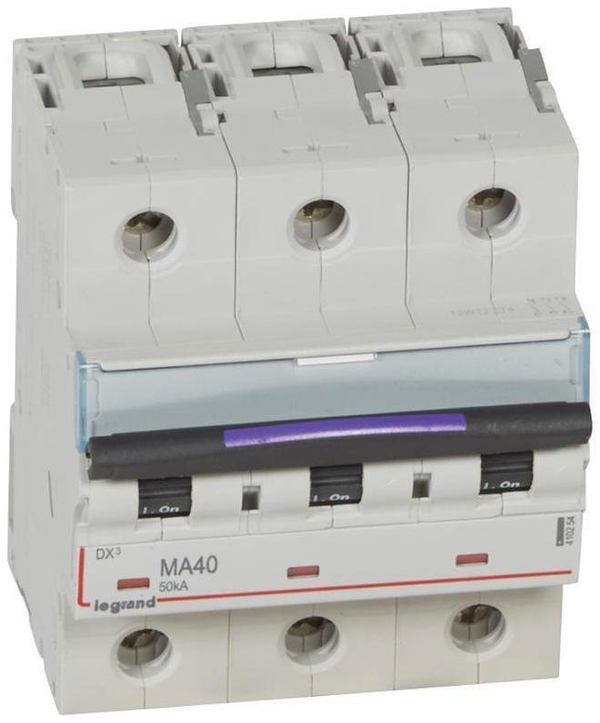 Legrand 410254 Выключатель автоматический трехполюсный DX3 40А MA 50кА (4,5 мод)