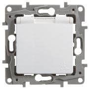 Etika Белый Розетка с заземлением, автозажимные клеммы, IP44 | 672232 | Legrand