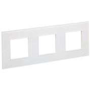 Рамка 3-м SKANDY SK-F23W стекло арктич. бел. IEK SK-M32-G-K01